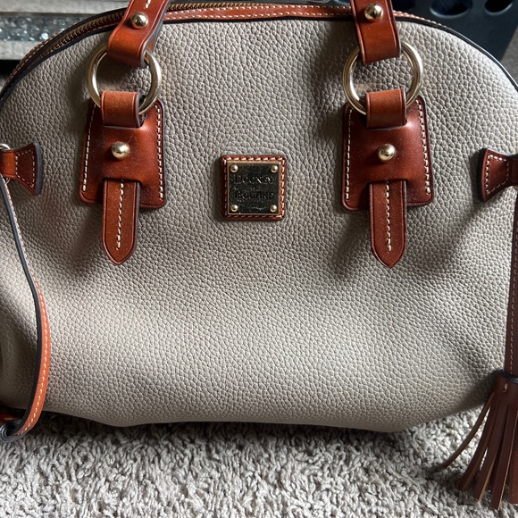 Dooney & Bourke Handbags - Dooney and Bourke Large Satchel Bag
